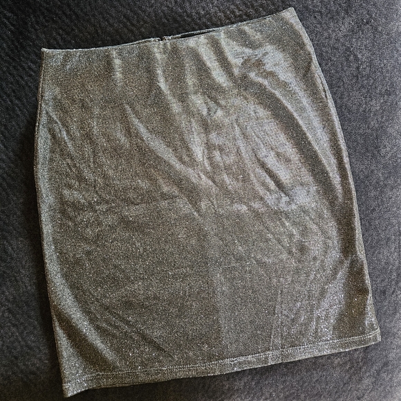 Silver shimmer skirt - Picture 4 of 4